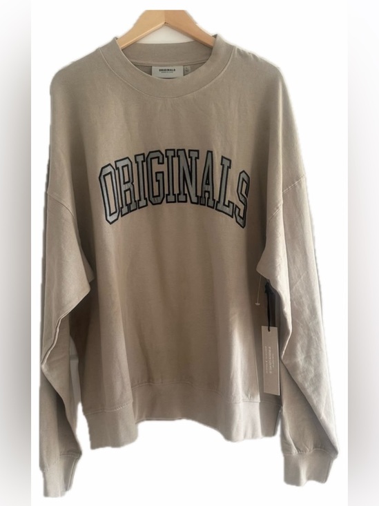 Brooklyn Cloth Other - Brooklyn Cloth Originals Satin Applique sweatshirt
